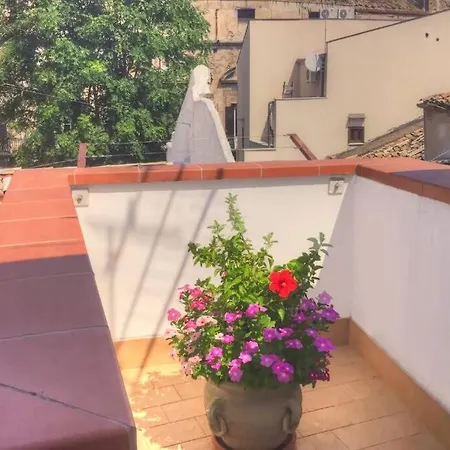 Apartment Historical Penthause Ballaro With View